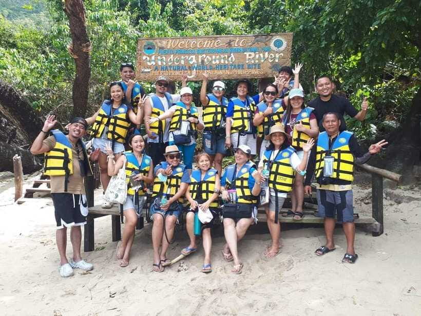 Underground River without Lunch - Waiting can take patience